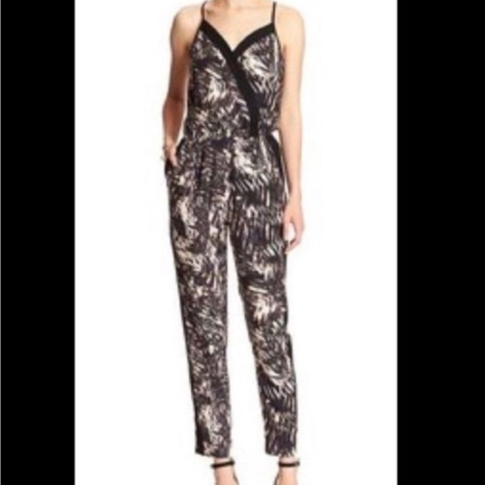 Banana Republic 100% viscose tropical jumpsuit size 2